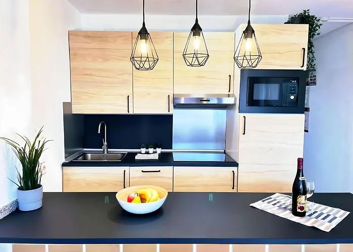 Seaview Friendly Holiday Home 8
